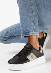 Czarne Sneakersy na Grubej Podeszwie z Ozdobną Taśmą z Brokatem i Metaliczną Wstawką Pirnessa. Czarne obuwie sportowe damskie Born2be, bez zapięcia. Za 84.99 zł.