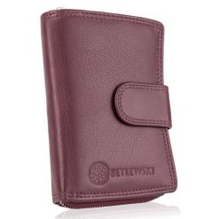 Portfel damski BETLEWSKI BPD-SS-19 ROZOWY. Czerwone portfele damskie Betlewski, bez wzorów, ze skóry. Za 139.99 zł.