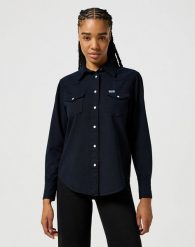 WRANGLER DAMSKA KOSZULA JEANSOWE JEANS DENIM HERITAGE SHIRT BLACK 112357527 W522018484. Czarne koszule damskie Wrangler, xs, bez wzorów, z denimu, bez kołnierzyka, bez ramiączek. Za 199.99 zł.
