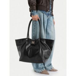 Torebka Nine West. Czarne torebki klasyczne damskie Nine West, bez dodatków. Za 269.99 zł.