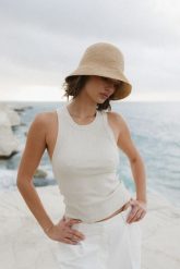 TOP GWEN PIASKOWY L - Flawless. Koszulki sportowe damskie Flawless, l, bez wzorów, z bawełny, bez ramiączek. Za 297.00 zł.