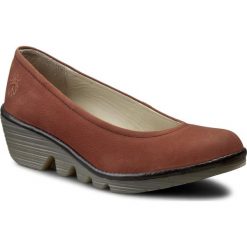 Półbuty FLY LONDON - Pump P500424074 Brick/Black. Brązowe czółenka damskie Fly London, z nubiku. W wyprzedaży za 269.00 zł.