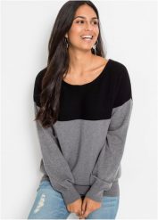 Sweter oversize. Czarne swetry klasyczne damskie bonprix, bez kołnierzyka. Za 124.99 zł.