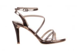 Sandały Bayla-187 587-9078 Rose 22 187053, Róż, Skóra ekologiczna - 36. Czerwone sandały damskie Bayla, bez wzorów, z lakierowanej skóry, bez obcasa, bez zapięcia. W wyprzedaży za 179.10 zł.