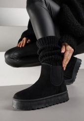 Czarne Śniegowce na Grubej Podeszwie w Stylu Sztybletów Avrenna. Czarne śniegowce damskie Born2be, z jeansu. Za 89.99 zł.