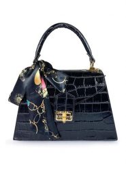 Lia Biassoni Skórzana torebka "Troina" w kolorze czarnym - 22 x 24 x 9 cm rozmiar: onesize. Czarne torebki klasyczne damskie Lia Biassoni, z materiału, przez ramię, bez dodatków. Za 368.45 zł.