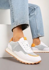 Białe Sneakersy Skórzane Ozdobione Geometrycznym Motywem Wibessa. Białe obuwie sportowe damskie Renee, bez zapięcia. Za 189.99 zł.