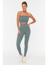 Trendyol Legginsy w kolorze turkusowym rozmiar: M/L. Niebieskie legginsy damskie Trendyol, l, bez wzorów, prążkowane. Za 52.99 zł.