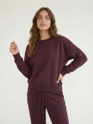 Dresowa bluza crewneck basic - czerwony. Czerwone bluzy damskie Sinsay, l, bez wzorów, z dresówki, bez kaptura. Za 35.99 zł.