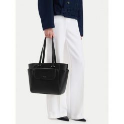 Torebka Lasocki. Czarne shopper bag Lasocki, bez wzorów, bez dodatków. Za 239.99 zł.
