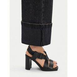 Sandały G-Star. Czarne sandały damskie G-Star, bez wzorów, bez obcasa, na słupku, bez zapięcia. Za 223.99 zł.