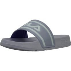 Klapki Fila Model Morro Bay Slipper Kolor Szary. Białe klapki damskie Fila, bez wzorów, z syntetyku, bez obcasa, bez zapięcia. Za 89.00 zł.