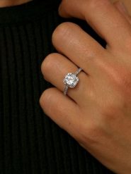 DIA DIAMONDS Srebrny pierścionek z diamentami i topazem rozmiar: 50. Szare pierścionki damskie DIA DIAMONDS, z diamentem, srebrne. Za 354.94 zł.