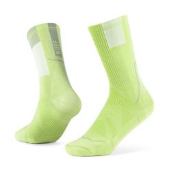 Skarpety BUFF Coolnet Crew. Żółte skarpetki damskie Buff, bez wzorów, z elastanu. Za 119.99 zł.