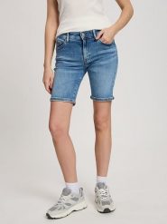 Cross Jeans Szorty dżinsowe w kolorze niebieskim rozmiar: 25W. Niebieskie szorty damskie Cross Jeans, z aplikacjami, z jeansu, z podwyższonym stanem. Za 70.08 zł.