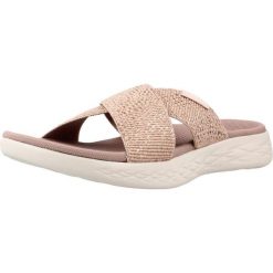 Sandały SKECHERS 16259S Nago. Czerwone sandały damskie Skechers, bez wzorów, z tkaniny, bez obcasa, bez zapięcia. Za 132.99 zł.