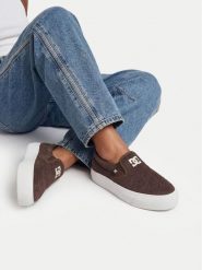 DC Shoes Tenisówki CEO-LEA-ZL-0011 Brązowy ciemny. Brązowe trampki damskie DC Shoes, bez wzorów, ze skóry, bez zapięcia. Za 199.99 zł.