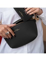 ATELIERS SAINT GERMAIN Skórzana saszetka w kolorze czarnym - 26 x 15 x 9,5 cm rozmiar: onesize. Czarne nerki i saszetki damskie ATELIERS SAINT GERMAIN, bez wzorów, z materiału. Za 429.44 zł.