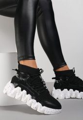 Czarne Sneakersy Chrysialla. Czarne obuwie sportowe damskie Renee, za kostkę, bez zapięcia. Za 89.99 zł.