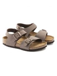 Birkenstock Skórzane sandały "New York" w kolorze beżowym rozmiar: 32. Brązowe sandały damskie Birkenstock, bez wzorów, z nubiku, z otwartym noskiem, bez obcasa, bez zapięcia. Za 206.42 zł.