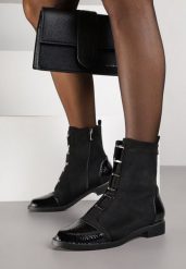 Czarne Botki Vices Ozdobione Lakierowanymi Tłoczonymi Elementami Typu Krokodyl Olema. Czarne botki damskie Renee, eleganckie, bez obcasa, na płaskiej podeszwie, bez zapięcia. Za 129.99 zł.