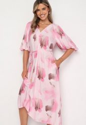 Różowa Rozkloszowana Sukienka z Wiskozy z Bufiastymi Rękawami i Materiałowym Paskiem Tranea. Czerwone sukienki damskie Born2be, bez wzorów, z materiału, eleganckie, bez ramiączek. Za 159.99 zł.