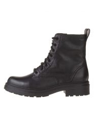 Clarks Skórzane botki "Orinoco3 Style" w kolorze czarnym rozmiar: 39. Czarne botki damskie Clarks, bez obcasa, bez zapięcia. Za 389.95 zł.