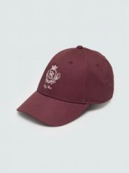 Czapka damska z daszkiem z haftem bordowa egy 604. Czerwone czapki z daszkiem damskie Big Star, bez wzorów, z bawełny. Za 79.99 zł.