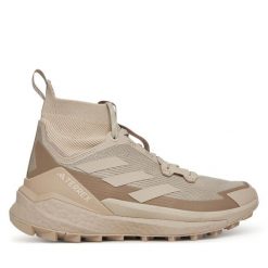 Trekkingi adidas. Brązowe obuwie trekkingowe damskie Adidas, bez zapięcia. Za 759.99 zł.