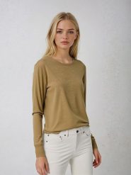Weekday Koszulka w kolorze khaki rozmiar: M. Brązowe bluzki damskie Weekday, m, bez wzorów, z bawełny, bez kołnierzyka, bez ramiączek. Za 74.81 zł.