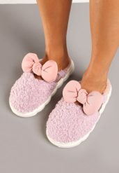 Fioletowe Kapcie na Płaskiej Podeszwie z Kokardką Linnevra. Fioletowe kapcie damskie Born2be, z satyny. Za 39.99 zł.