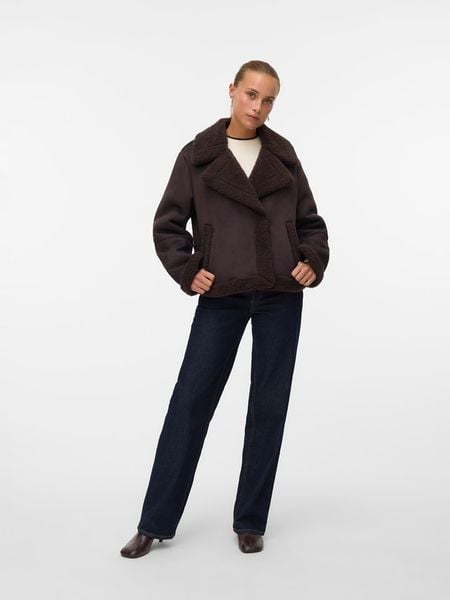 Vero Moda Kurtka przejściowa w kolorze ciemnobrązowym rozmiar: L. Brązowe kurtki damskie Vero Moda, l, bez wzorów, bez kaptura. Za 252.99 zł.