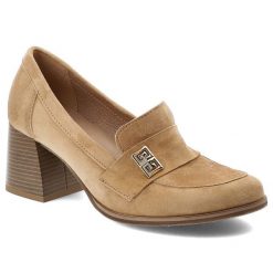 Półbuty damskie Armodo, cholewka ze skóry naturalnej zamszowej wsuwany fason z ozdobnym paskiem i metalowym elementem, brązowe, 20207. Brązowe półbuty damskie Armodo, bez wzorów, ze skóry, bez obcasa, bez zapięcia. Za 365.90 zł.