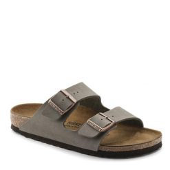 Klapki damskie Birkenstock Arizona Bfbc. Brązowe klapki damskie Birkenstock, bez wzorów, z materiału, bez obcasa, bez zapięcia. Za 332.10 zł.