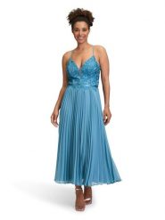 Vera Mont Sukienka w kolorze błękitnym rozmiar: 42. Niebieskie sukienki damskie Vera Mont, bez wzorów, z koronki, bez ramiączek. Za 254.14 zł.