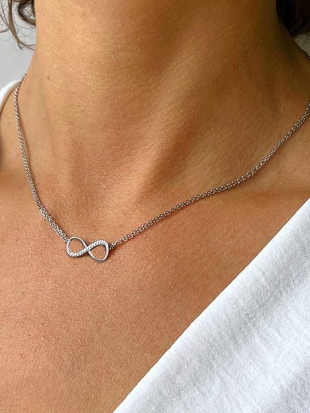 DI GIORGIO Srebrny naszyjnik z elementem ozdobnym - dł. 39 cm rozmiar: onesize. Szare naszyjniki damskie DI GIORGIO, srebrne. Za 113.36 zł.