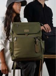 Maison héritage PARIS Plecak "Sora" w kolorze khaki - 31 x 42 x 14 cm rozmiar: onesize. Brązowe plecaki maison héritage PARIS, bez wzorów, z materiału. Za 260.99 zł.