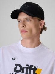 4F Czapka z daszkiem strapback uniseks 4F x Drift Masters - czarna S/M. Czarne czapki z daszkiem damskie 4F, z aplikacjami, z bawełny. Za 119.99 zł.