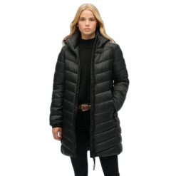 Damska kurtka z kapturem Superdry Fuji. Czarne kurtki damskie Superdry, l, bez wzorów, z materiału, z kapturem. Za 543.95 zł.