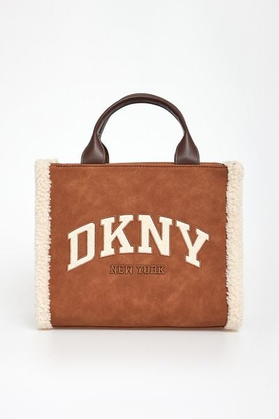 Torebka damska z futerkiem Hadlee DKNY. Torebki klasyczne damskie DKNY, bez dodatków. Za 709.00 zł.