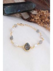 Pierres delicates Pozłacana bransoletka z prehnitami rozmiar: onesize. Zielone bransoletki damskie Pierres delicates, pozłacane. Za 78.84 zł.