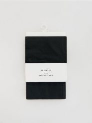 Rajstopy z motywem serca 20 DEN - czarny. Czarne rajstopy Reserved, bez wzorów. Za 39.99 zł.