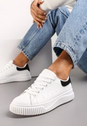 Biało-Czarne Sznurowane Sneakersy z Metaliczną Wstawką i Żłobieniami Komparre. Białe obuwie sportowe damskie Renee, na jesień, z dresówki, bez zapięcia. Za 69.99 zł.