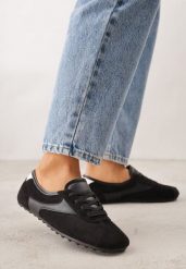 Czarne Sneakersy Kultowe Tenisówki Y2K z Imitacji Zamszu Nerialle. Czarne obuwie sportowe damskie Renee, bez wzorów, z koronki, bez zapięcia. Za 89.99 zł.