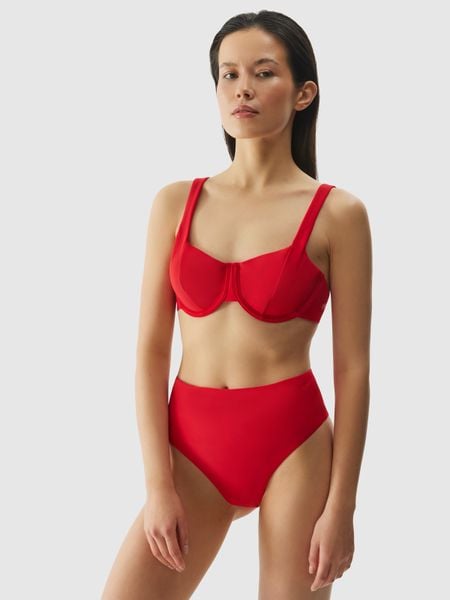 4F Góra od bikini damska - czerwona XS. Czerwone bikini 4F, bez wzorów, z dzianiny. W wyprzedaży za 39.99 zł.