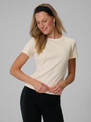 4F T-shirt slim z prążkowanej dzianiny damski - kremowy L. Białe t-shirty damskie 4F, l, bez wzorów, z bawełny, bez kołnierzyka. Za 49.99 zł.