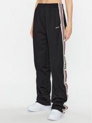 Hugo Spodnie dresowe Naluise 50492809 Czarny Regular Fit. Czarne spodnie dresowe damskie Hugo, xxl, bez wzorów, z dresówki. Za 959.99 zł.