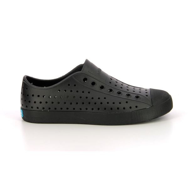 Trampki Native Jefferson. Czarne trampki damskie Native Shoes, bez wzorów, bez zapięcia. Za 199.99 zł.