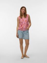 Vero Moda Bluzka w kolorze różowo-pomarańczowym rozmiar: S. Różowe bluzki damskie Vero Moda, s, bez wzorów, z wiskozy, bez kołnierzyka, bez ramiączek. Za 60.45 zł.