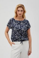 Koszula z wiskozy granatowa. Koszule damskie MOODO, bez wzorów, z wiskozy, bez kołnierzyka, bez ramiączek. Za 79.99 zł.
